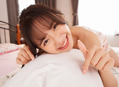 Cô chị dâm dục chiếm lấy bạn trai của em gái